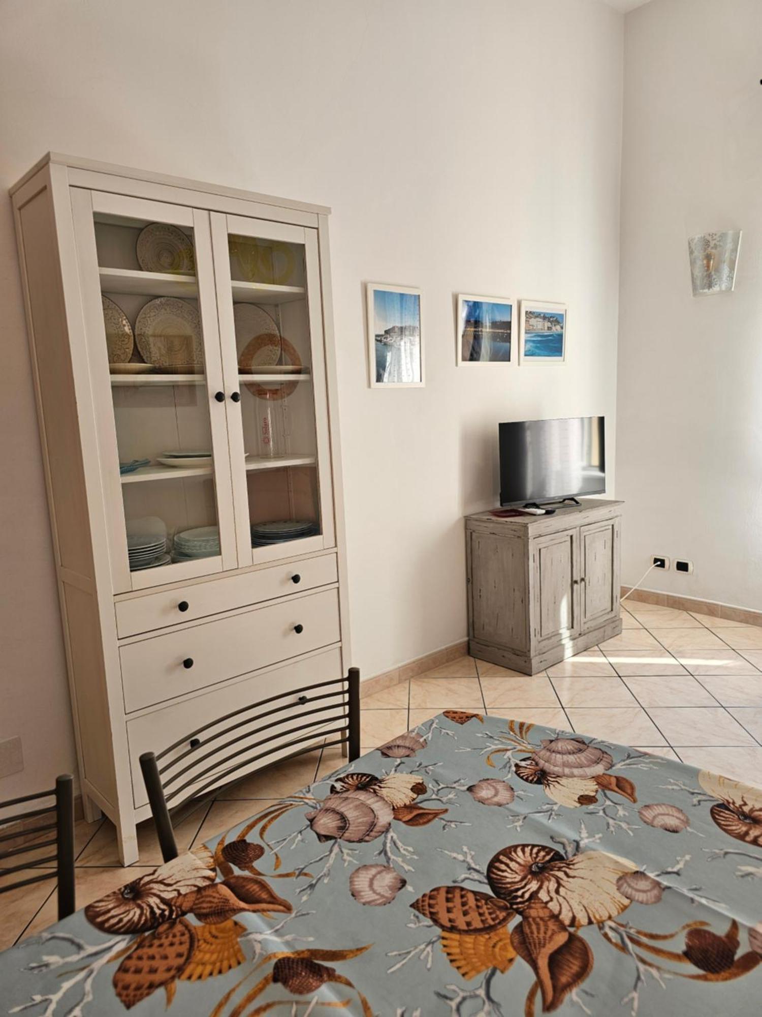 Casa Atena, Spaziosa, Romantica Con Idromassaggio Privato Varazze Exterior photo