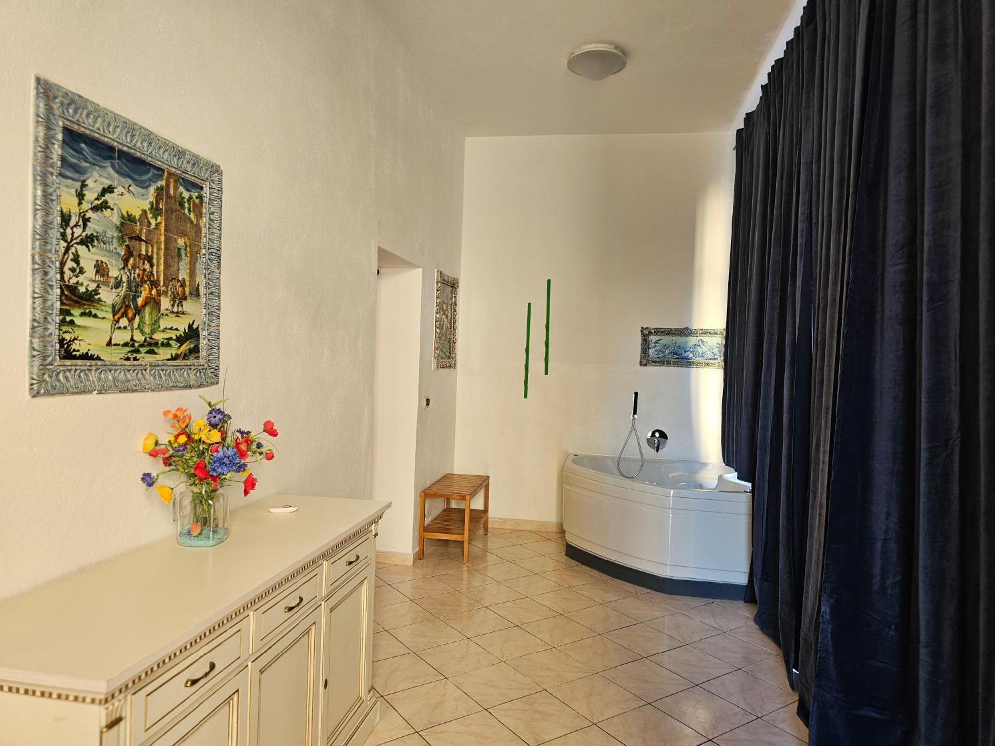 Casa Atena, Spaziosa, Romantica Con Idromassaggio Privato Varazze Exterior photo
